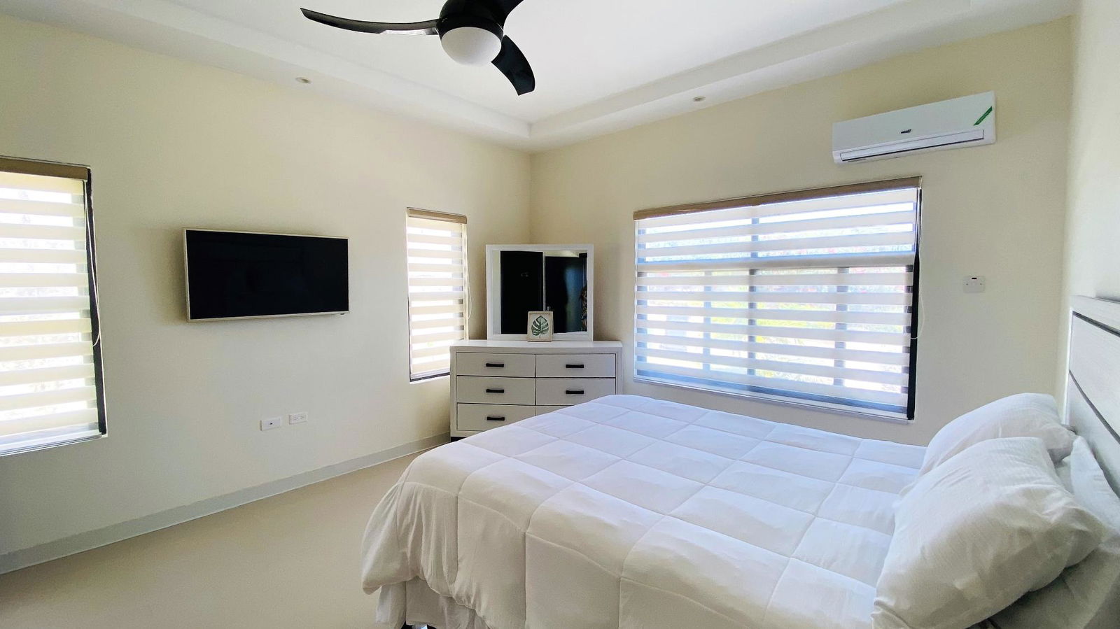 Luxury-3-Bedroom-Home-for-Sale-in-Ocho-Rios-Jamaica-Pyramid-Point Nineteenth image of 73- Pyramid Point in Ocho Rios, St. Ann, Jamaica - property is For Sale