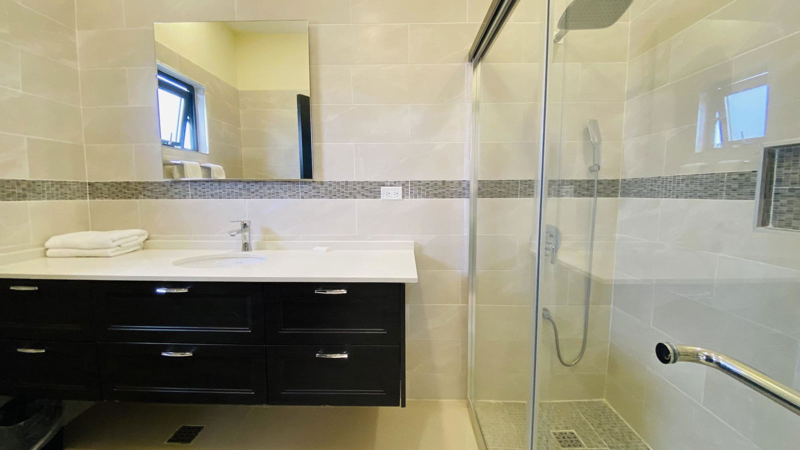 Luxury-3-Bedroom-Home-for-Sale-in-Ocho-Rios-Jamaica-Pyramid-Point Twenty-Eighth image of 73- Pyramid Point in Ocho Rios, St. Ann, Jamaica - property is For Sale