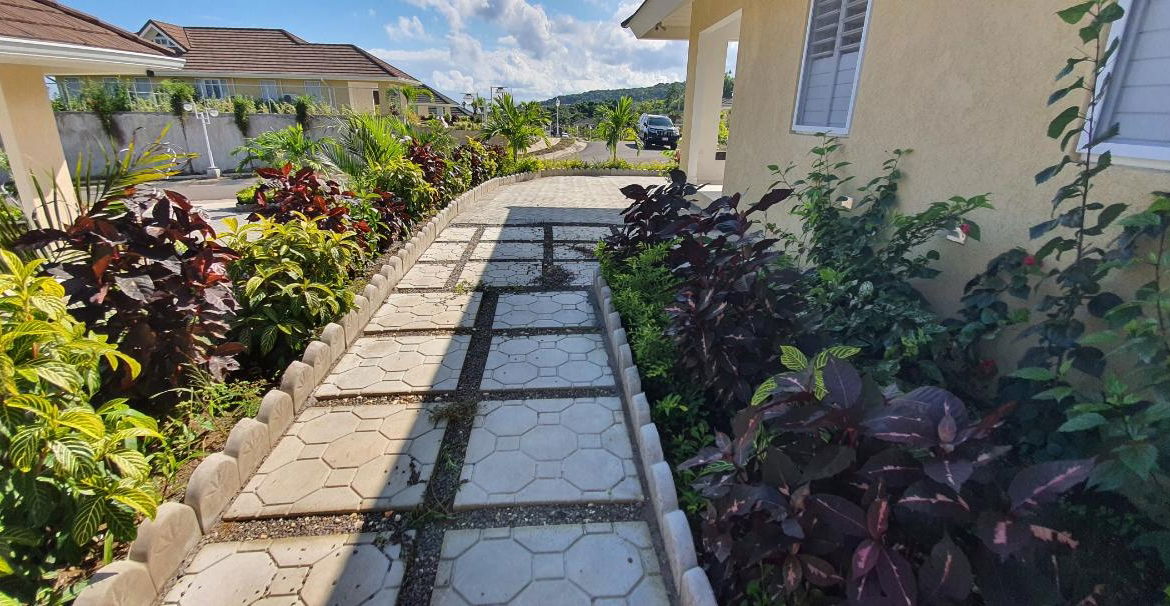Nineteenth image of 818 Seagrape Ave, Richmond in St. Ann's Bay, St. Ann, Jamaica - property is For Rent