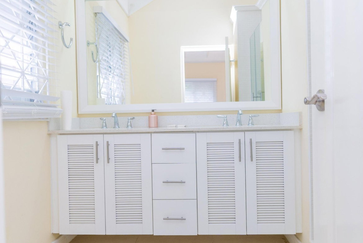 Seventeenth image of 1004- Callaloo Avenue in Laughlands, St. Ann, Jamaica - property is For Rent