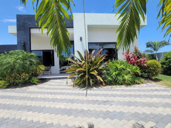 First image of 425- Paradisiac Beach Club in Richmond, St. Ann, Jamaica - property is For Sale