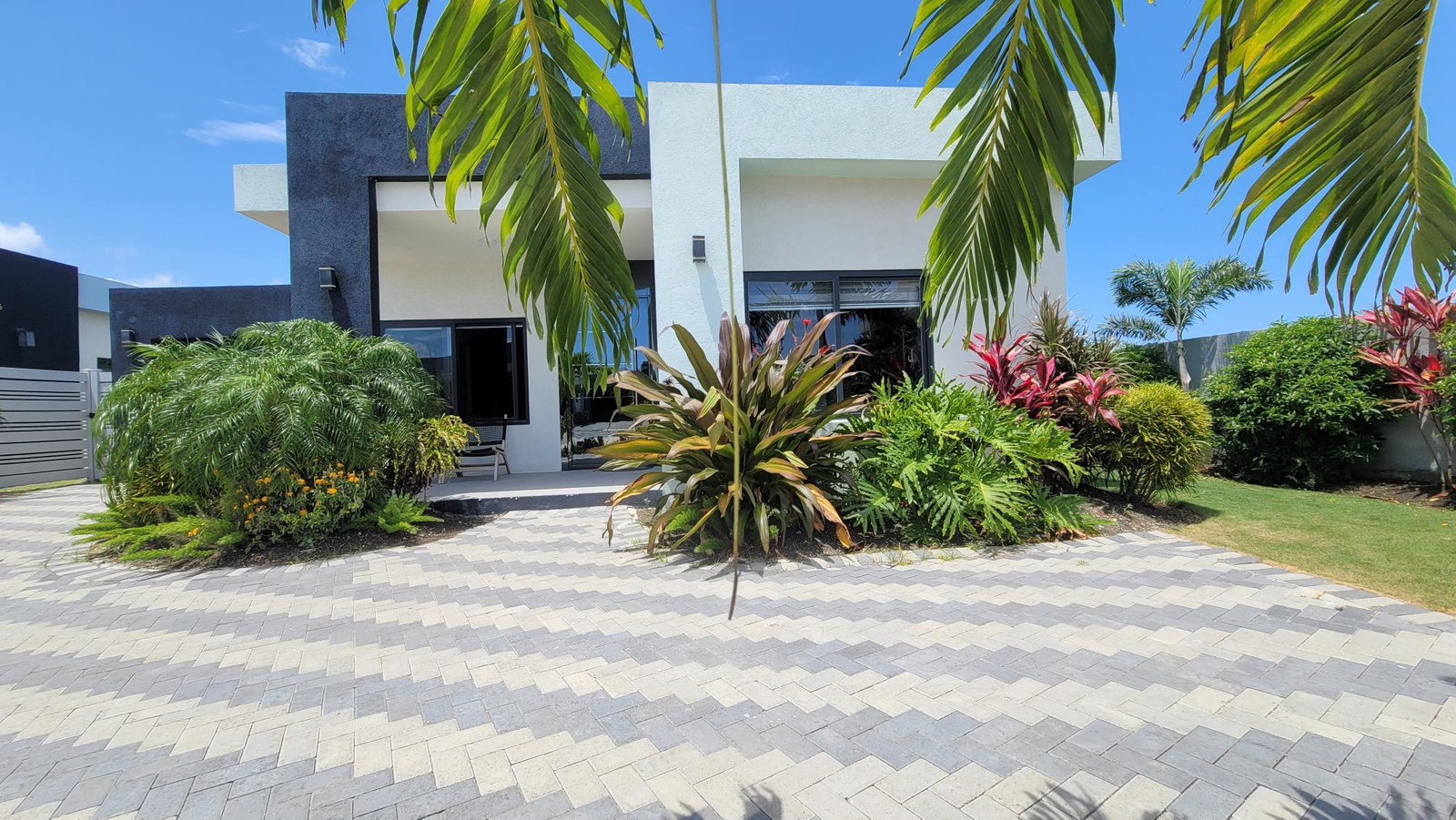 First image of 425- Paradisiac Beach Club in Richmond, St. Ann, Jamaica - property is For Sale