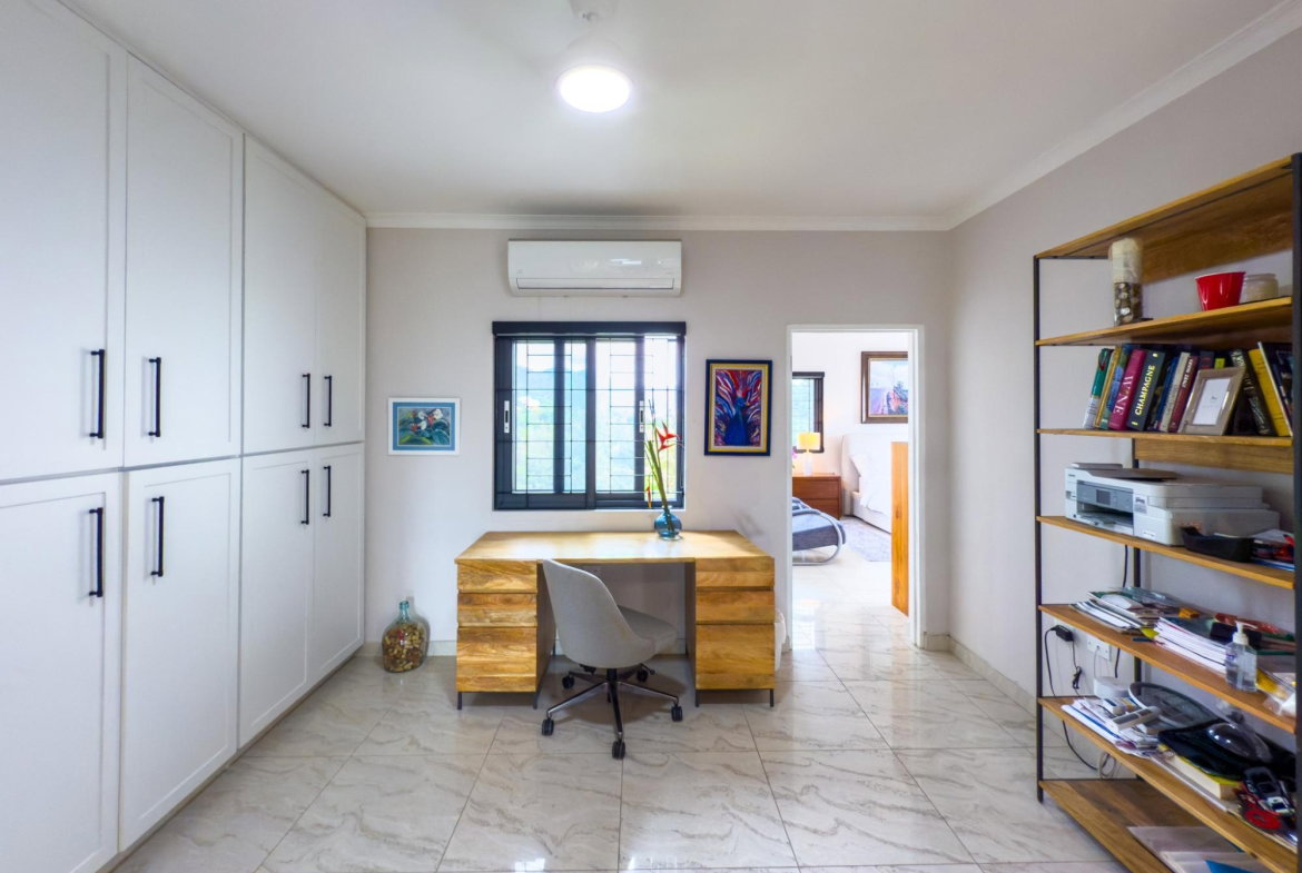 Seventh image of 5-1a Tavistock Terrace in Kingston 6, St. Andrew, Jamaica - property is For Sale