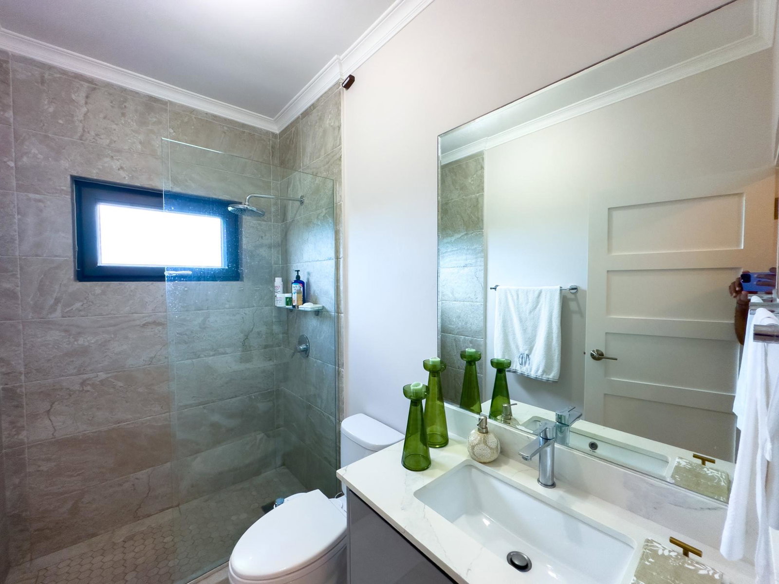Sixteenth image of 8-1a Tavistock Terrace in Kingston 6, St. Andrew, Jamaica - property is For Sale