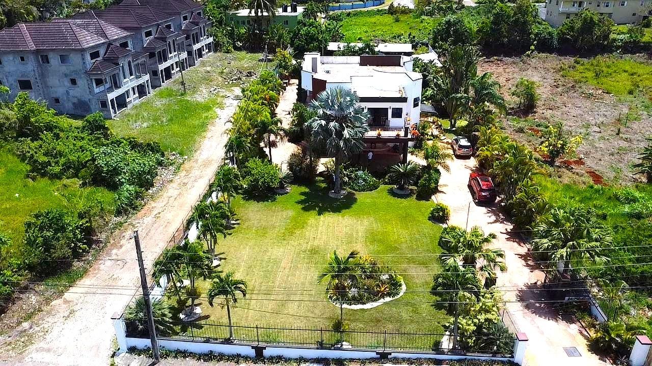 Luxury-5-Bedroom-House-for-Sale-in-Godfrey-Lands-Mandeville-Manchester-Jamaica Third image of 1 Fisher Road in Mandeville, Manchester, Jamaica - property is For Sale
