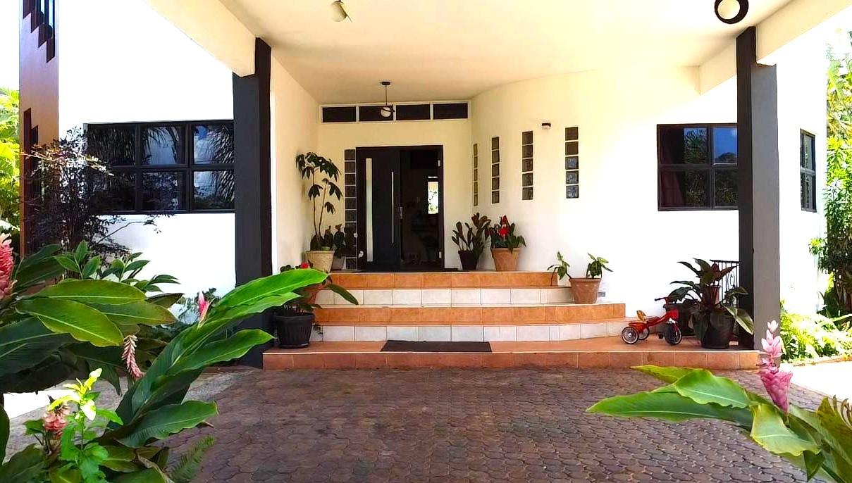 Luxury-5-Bedroom-House-for-Sale-in-Godfrey-Lands-Mandeville-Manchester-Jamaica Eighth image of 1 Fisher Road in Mandeville, Manchester, Jamaica - property is For Sale