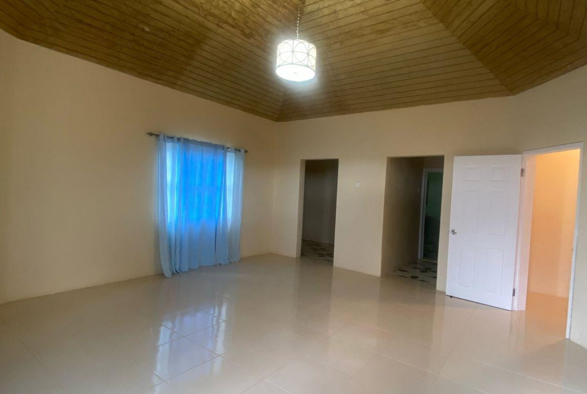 Twenty-Fifth image of Kolanut Crescent Spur in Spur Tree, Manchester, Jamaica - property is For Sale