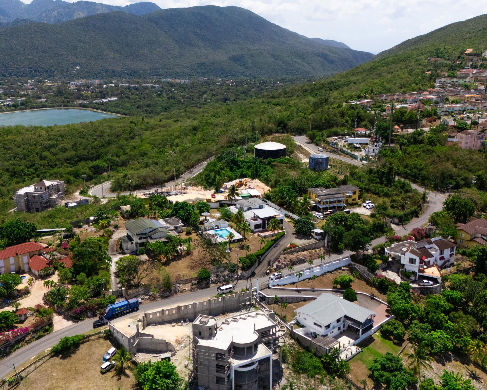 Thirtieth image of 4 Montclair Drive in Kingston 6, St. Andrew, Jamaica - property is For Sale