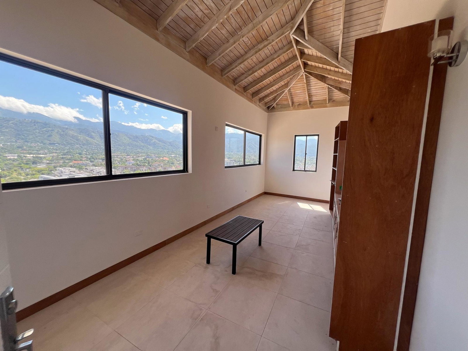 Twenty-Fifth image of 11 Oakshore Road in Kingston 6, St. Andrew, Jamaica - property is For Sale