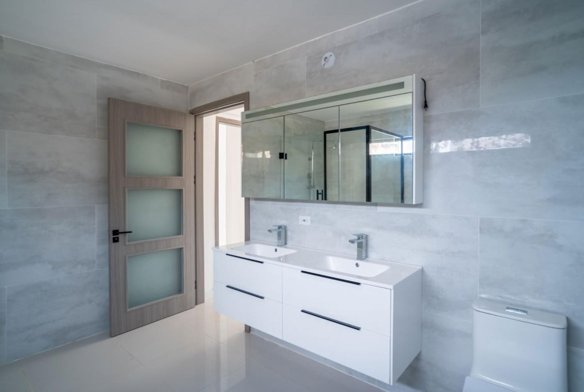 Sixth image of 27- Ocho Rios Country Club in Ocho Rios, St. Ann, Jamaica - property is For Sale