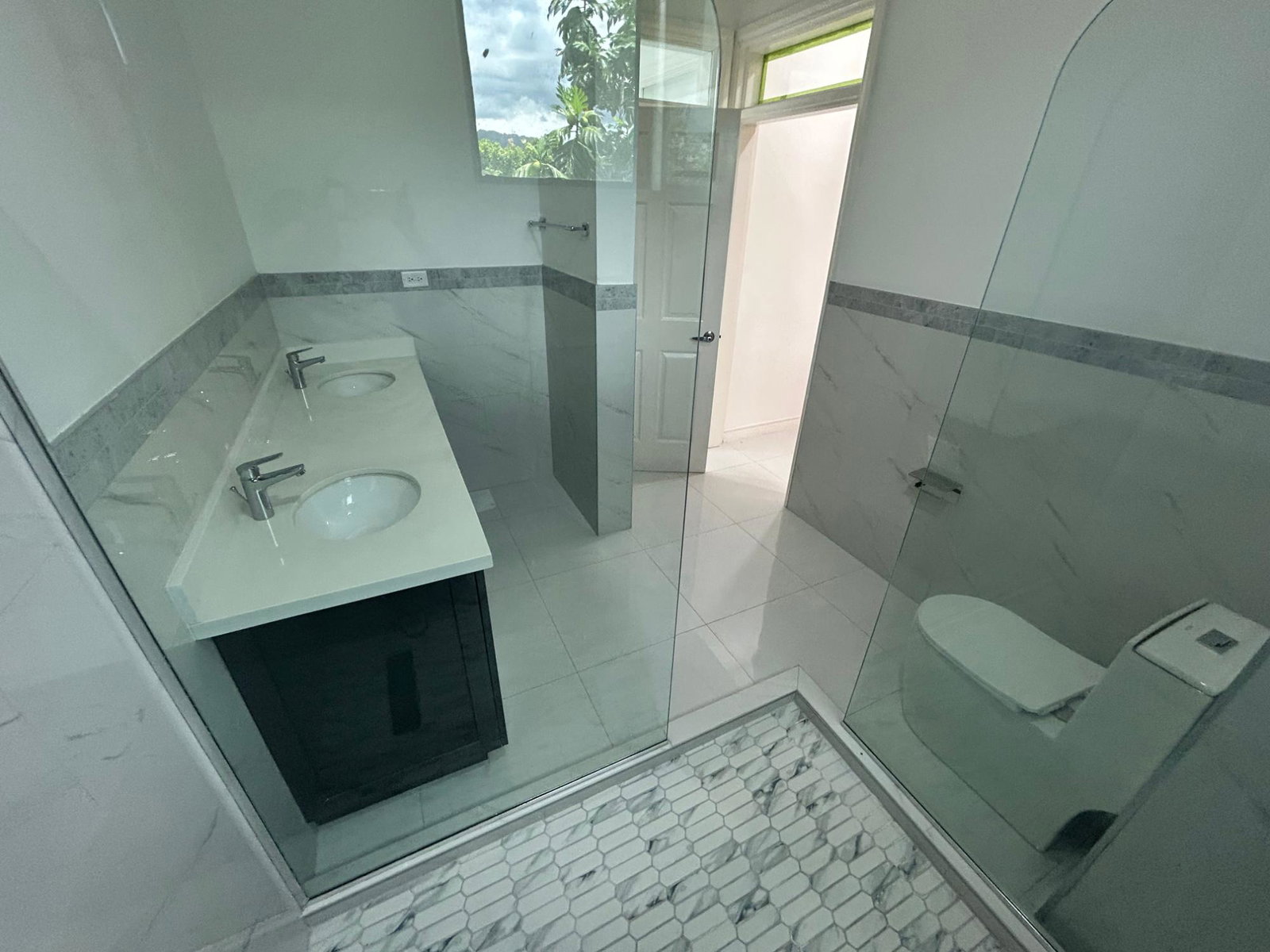 Luxury-Penthouse-Apartment-for-Sale-in-Kingston-St.-Andrew-Stunning-Harbour-Views Twentieth image of 12-31 Rochester Avenue in Kingston 8, St. Andrew, Jamaica - property is For Sale