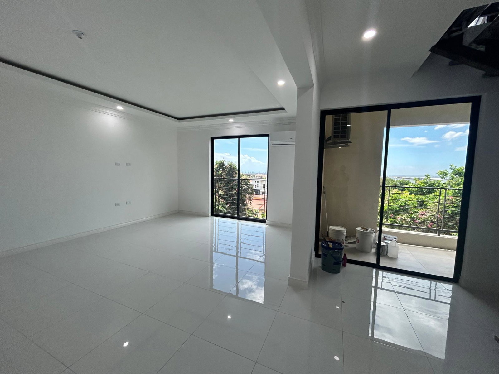 Luxury-Penthouse-Apartment-for-Sale-in-Kingston-St.-Andrew-Stunning-Harbour-Views Twenty-Fourth image of 12-31 Rochester Avenue in Kingston 8, St. Andrew, Jamaica - property is For Sale