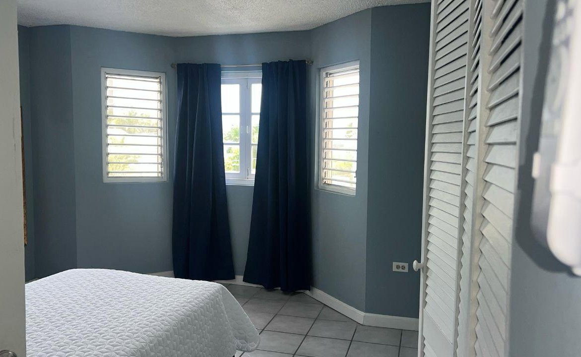 Seventeenth image of 301- Bay Pointe Apartments in Montego Bay, St. James, Jamaica - property is For Rent