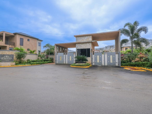 First image of 76 Ocho Rios Country Club in Ocho Rios, St. Ann, Jamaica - property is For Sale
