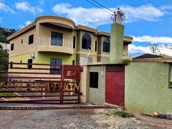First image of 3- Mayfair Close in Kingston 19, St. Andrew, Jamaica - property is For Rent