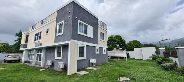 Fifteenth image of 5-2 Spathodia Avenue in Kingston 6, St. Andrew, Jamaica - property is For Rent