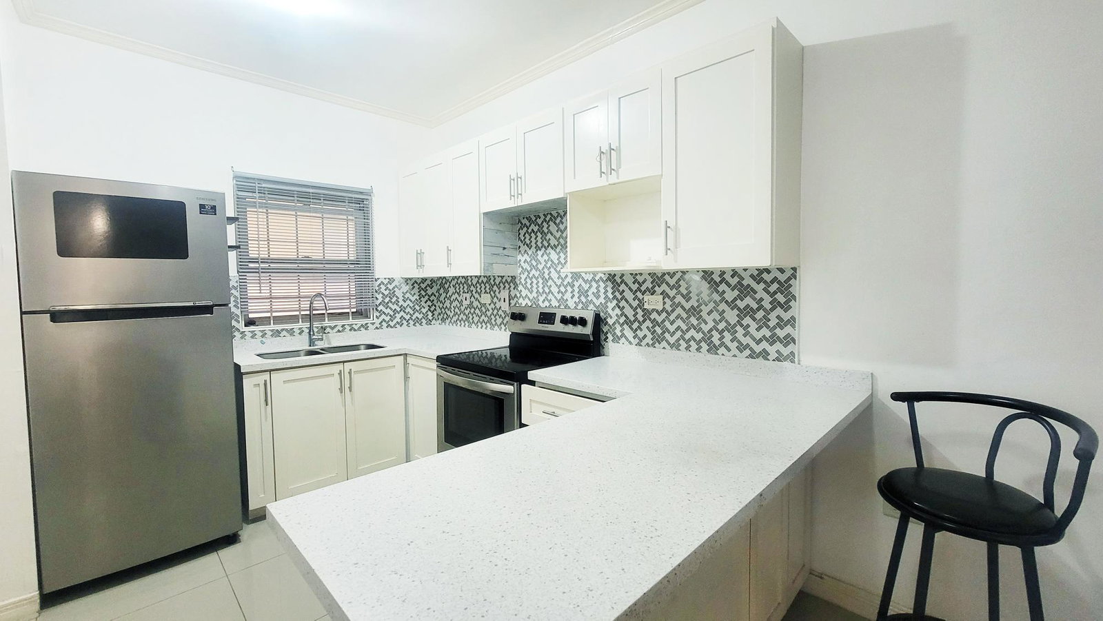 Fifth image of 5-2 Spathodia Avenue in Kingston 6, St. Andrew, Jamaica - property is For Rent