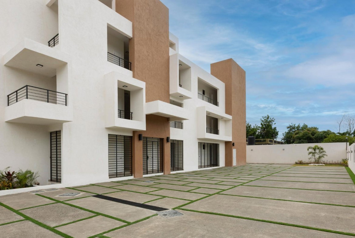 Sixteenth image of 2-51 Border Avenue in Kingston 19, St. Andrew, Jamaica - property is For Rent