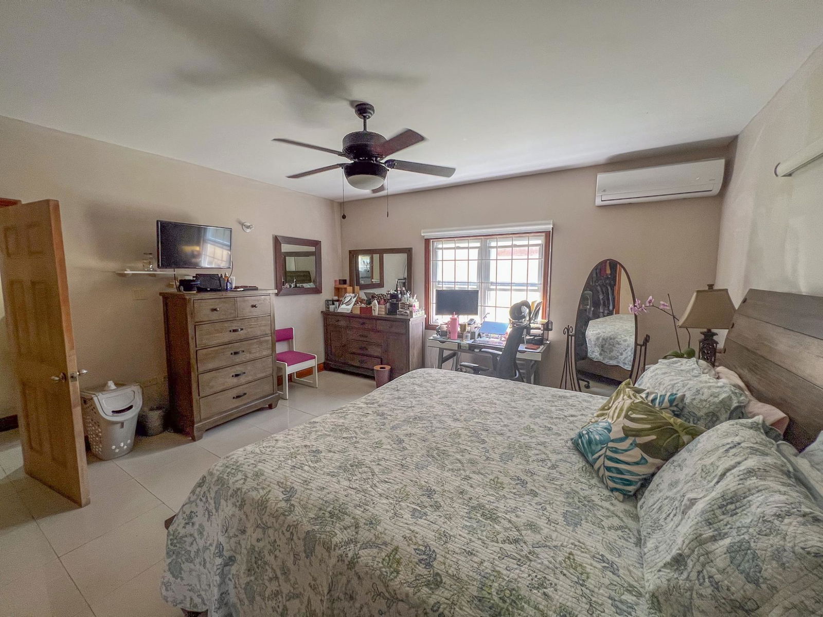 Modern-2-Bed-2.5-Bath-Apartment-for-Sale-at-Paddington-Terrace-St.-Andrew-Jamaica Fourteenth image of 1-61 Paddington Terrace in Kingston 6, St. Andrew, Jamaica - property is For Sale