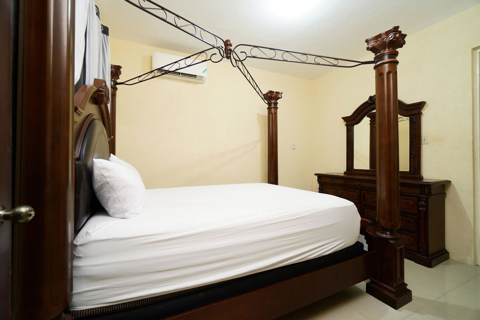 Twelfth image of 24-9-11 Washington Drive, Condomi in Kingston 10, St. Andrew, Jamaica - property is For Rent