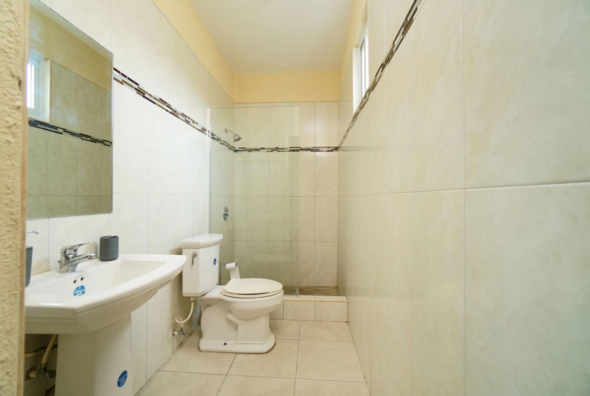 Thirteenth image of 24-9-11 Washington Drive, Condomi in Kingston 10, St. Andrew, Jamaica - property is For Rent