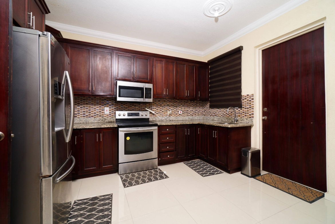 Fifteenth image of 24-9-11 Washington Drive, Condomi in Kingston 10, St. Andrew, Jamaica - property is For Rent