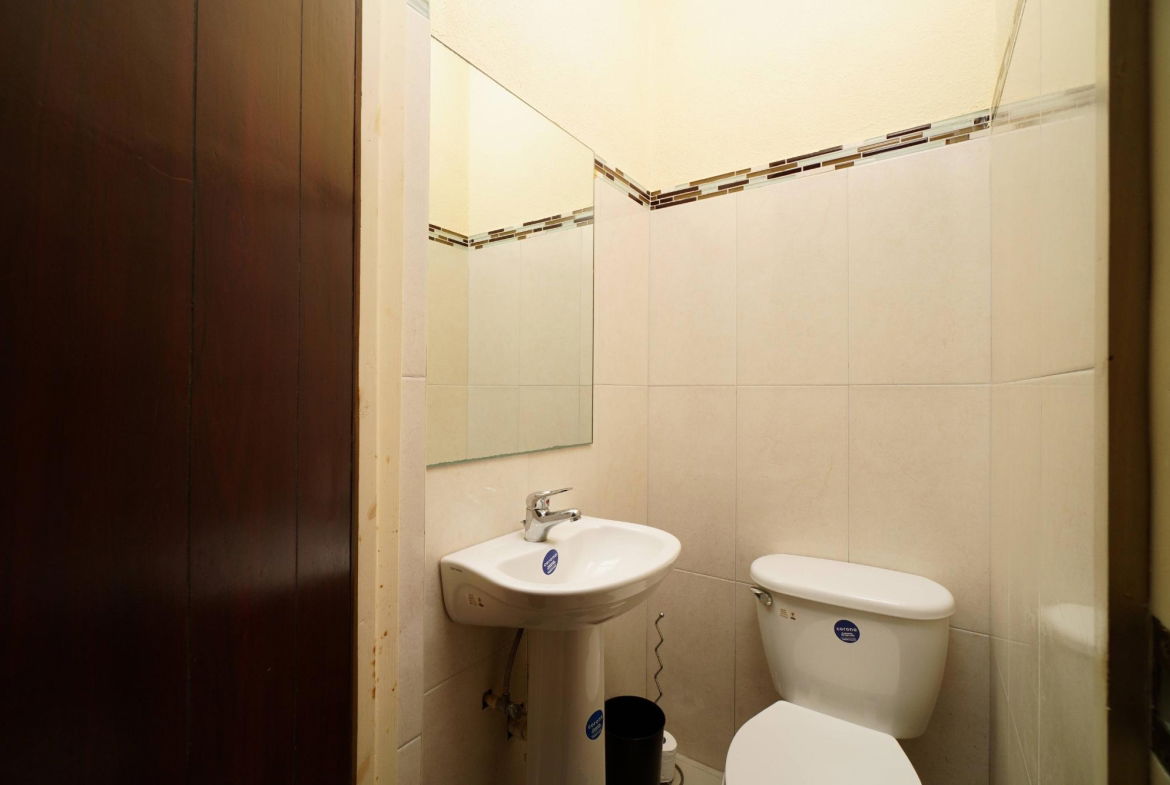 Seventeenth image of 24-9-11 Washington Drive, Condomi in Kingston 10, St. Andrew, Jamaica - property is For Rent