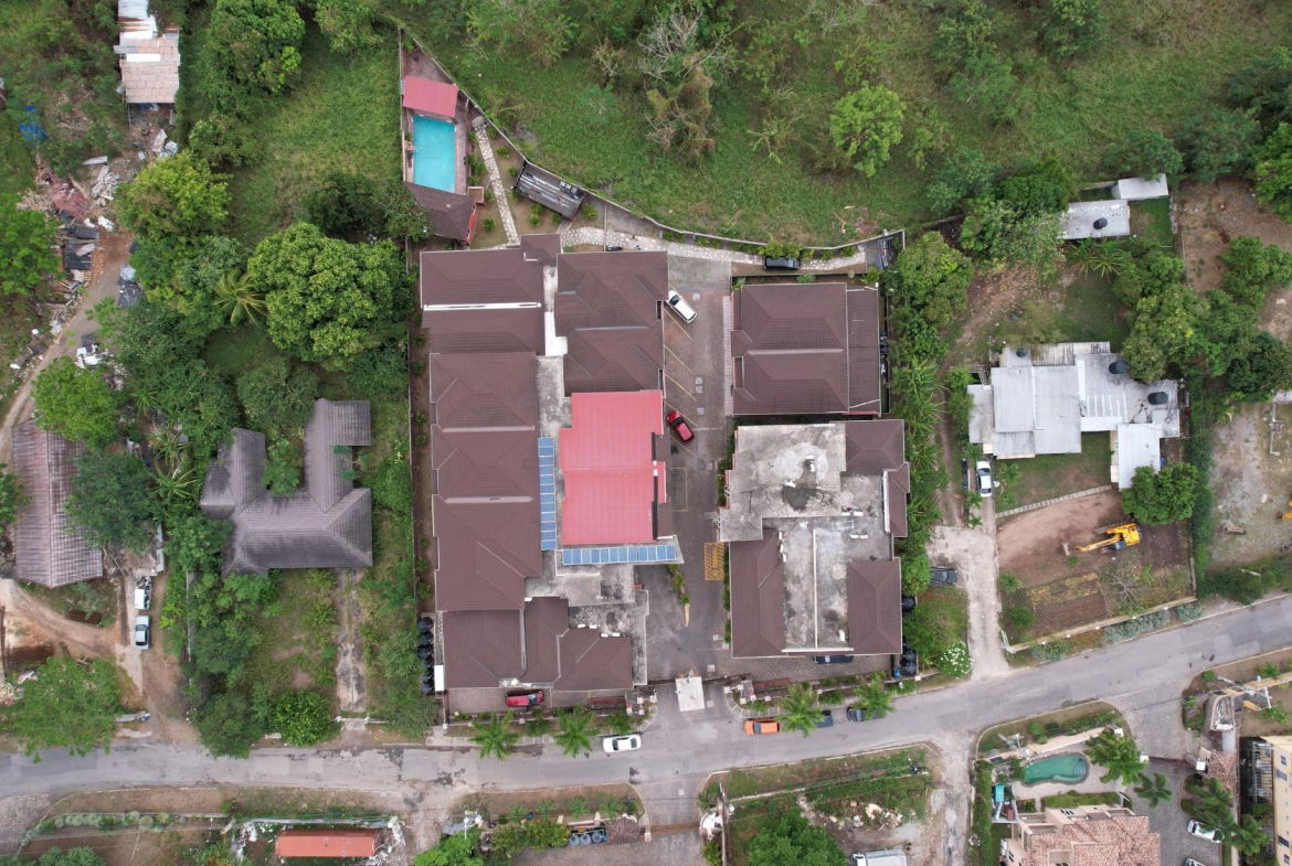 Fourth image of 24-9-11 Washington Drive, Condomi in Kingston 10, St. Andrew, Jamaica - property is For Rent