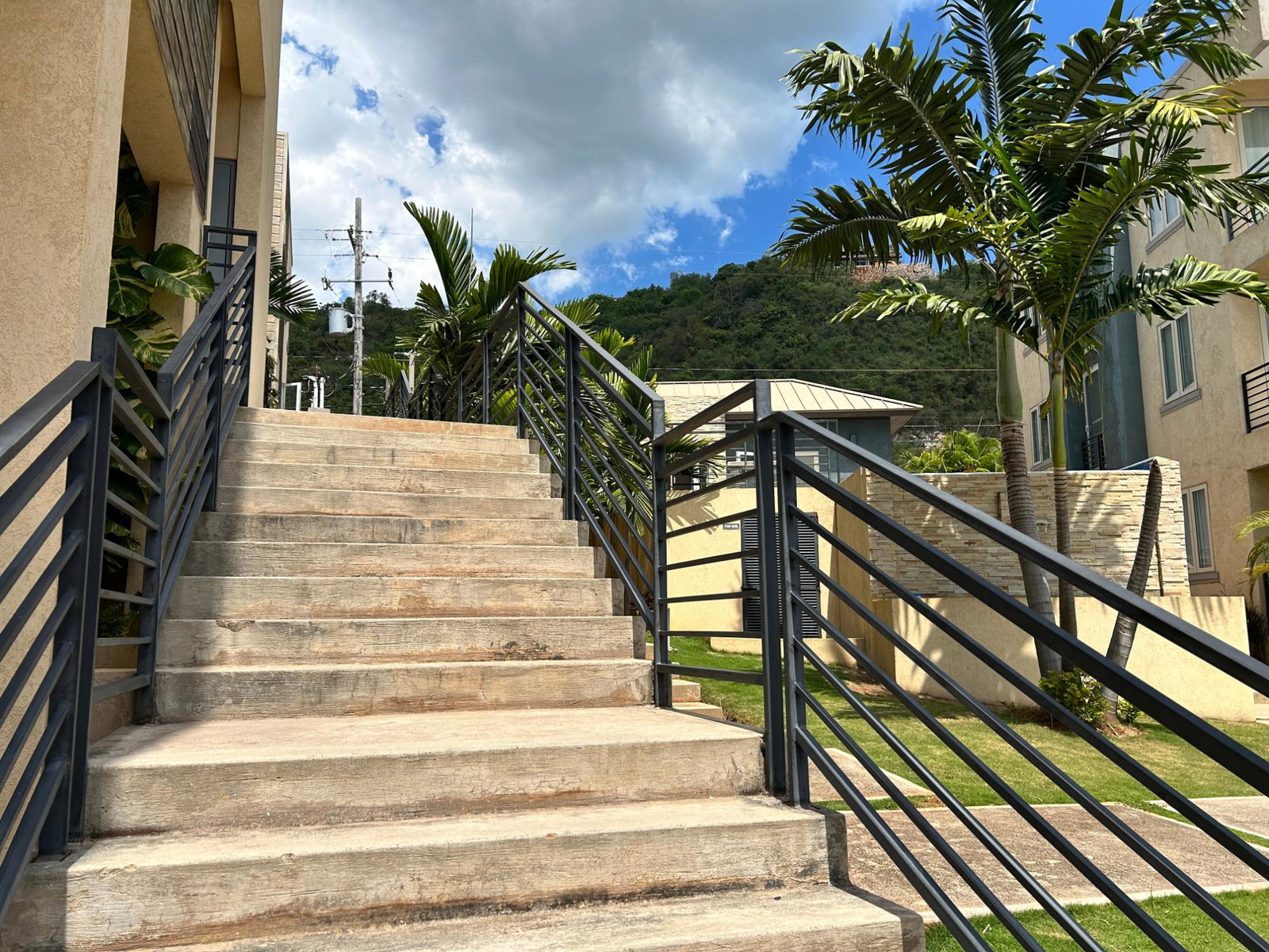 Thirtieth image of 205-200 Mayfair Avenue in Red Hills, St. Andrew, Jamaica - property is For Rent