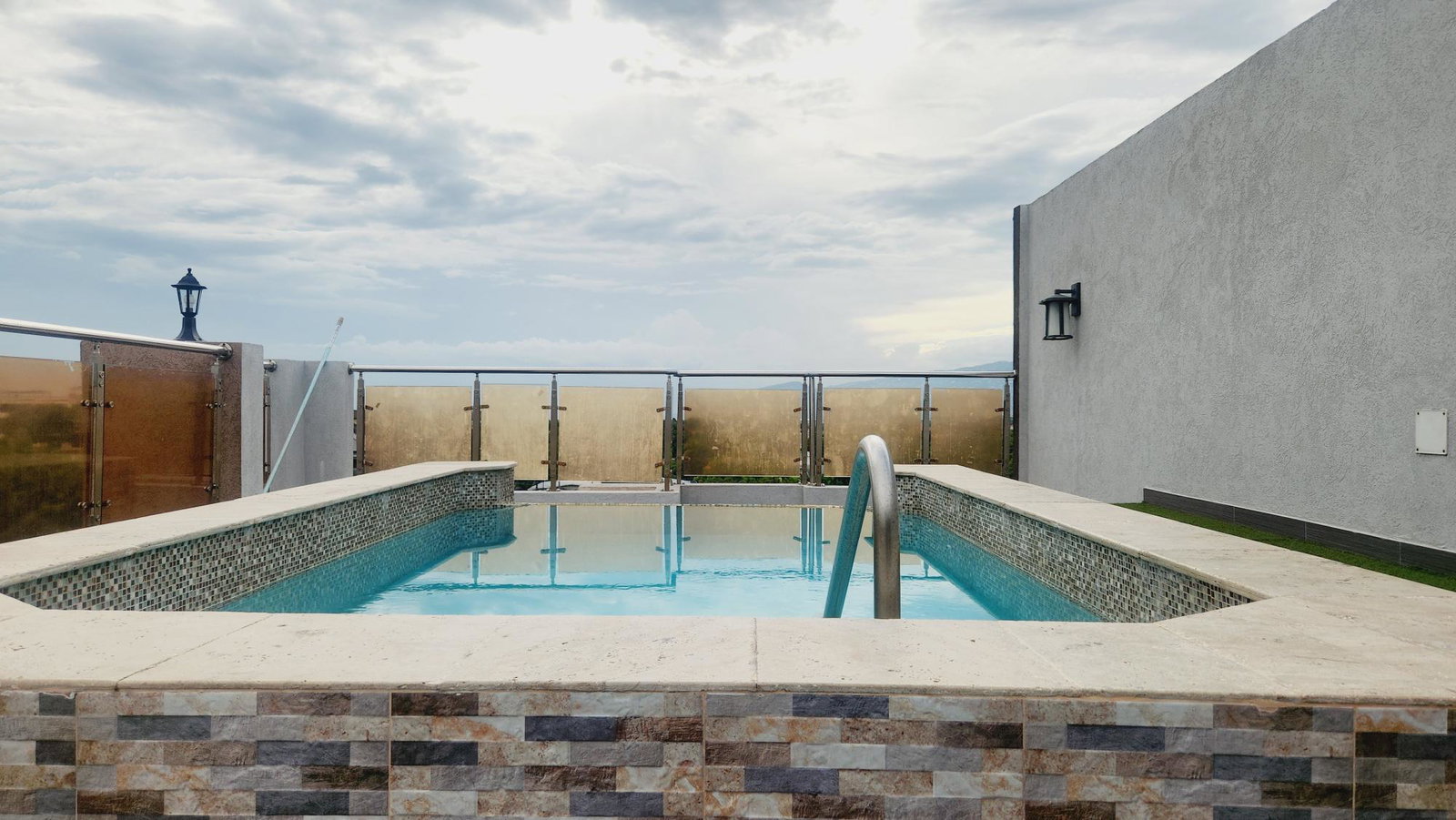 Twenty-Second image of 7-9 Liguanea Avenue, Kingston in Kingston 6, St. Andrew, Jamaica - property is For Sale