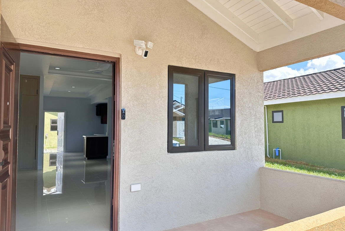 Modern-2-Bed-House-for-Rent-in-Oak-Estate-Phase-1-St.-Catherine-Jamaica Second image of 439 Oak Estate Phase 1 Munici in Spanish Town, St. Catherine, Jamaica - property is For Rent