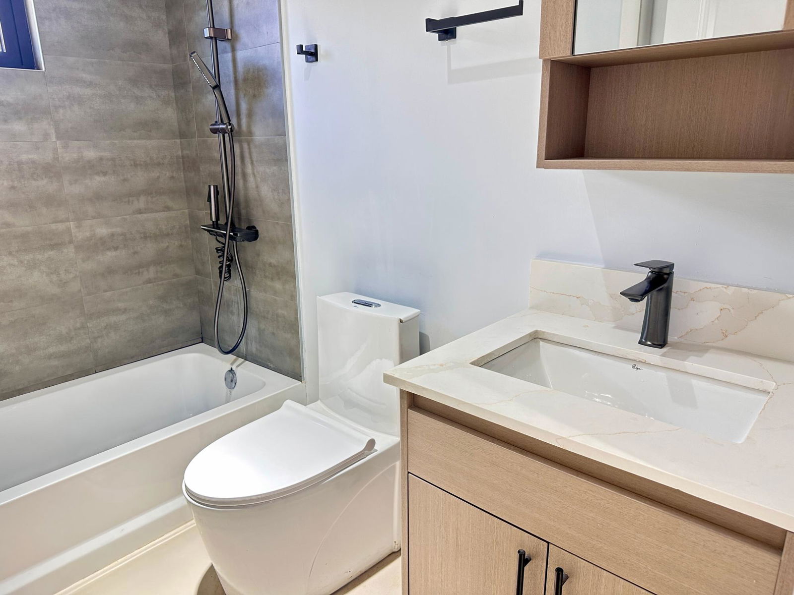 Modern-2-Bed-House-for-Rent-in-Oak-Estate-Phase-1-St.-Catherine-Jamaica Twentieth image of 439 Oak Estate Phase 1 Munici in Spanish Town, St. Catherine, Jamaica - property is For Rent