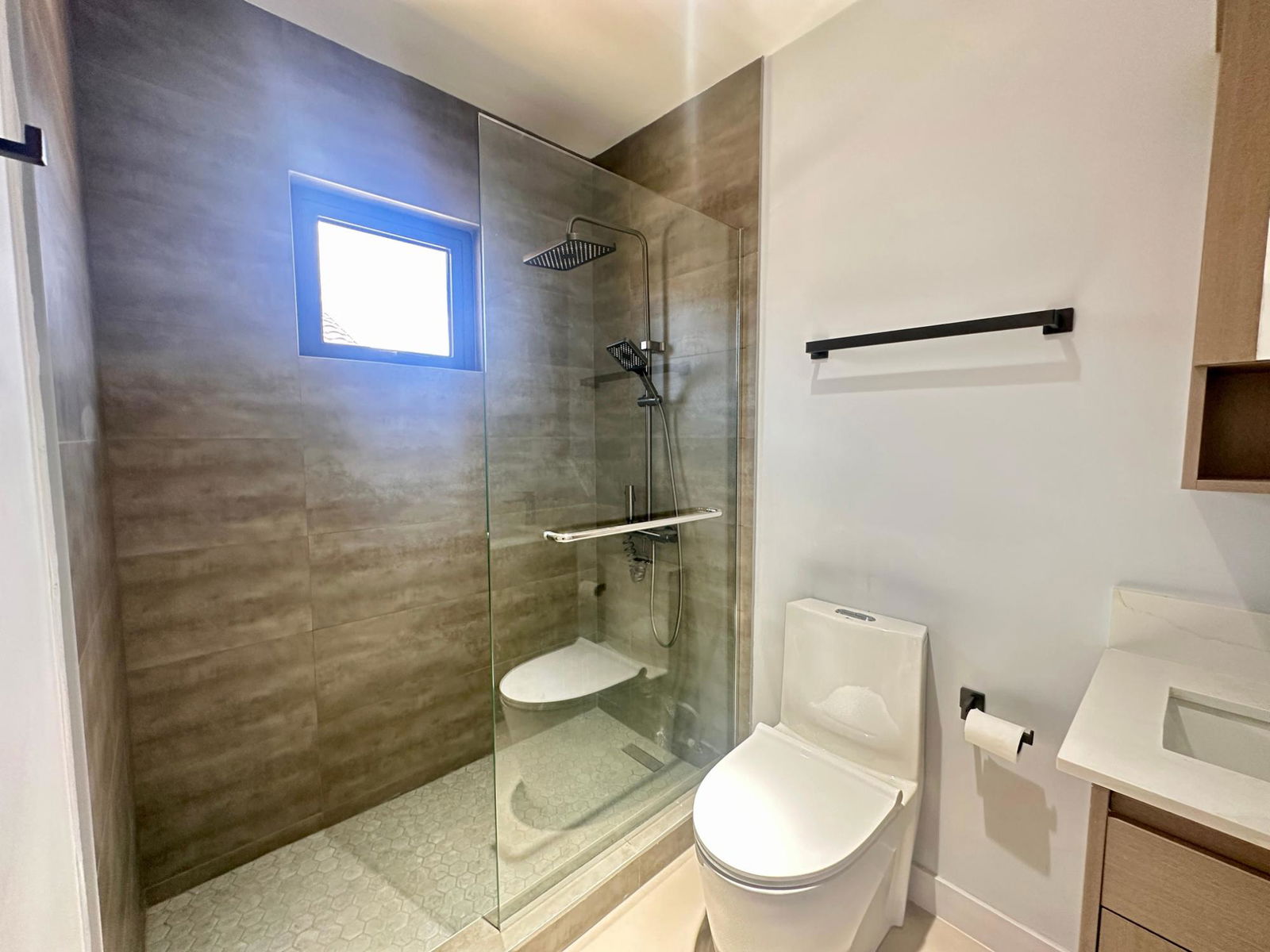 Modern-2-Bed-House-for-Rent-in-Oak-Estate-Phase-1-St.-Catherine-Jamaica Twenty-Fourth image of 439 Oak Estate Phase 1 Munici in Spanish Town, St. Catherine, Jamaica - property is For Rent