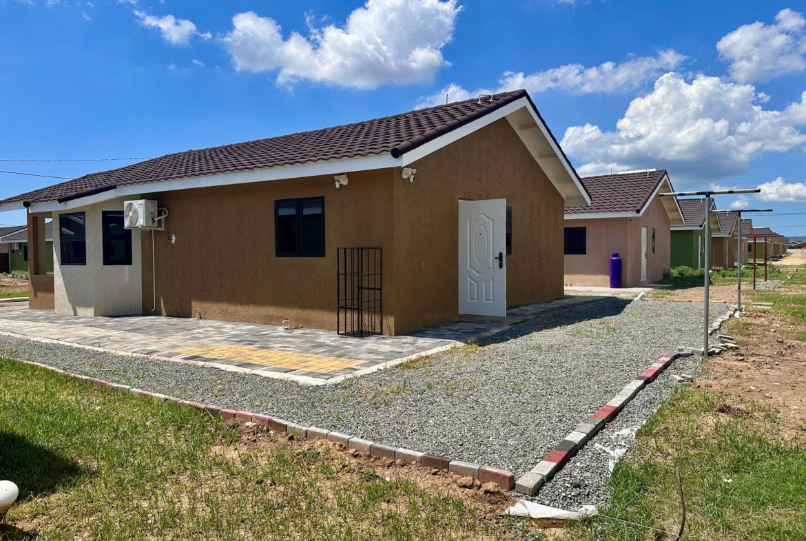 Modern-2-Bed-House-for-Rent-in-Oak-Estate-Phase-1-St.-Catherine-Jamaica Thirtieth image of 439 Oak Estate Phase 1 Munici in Spanish Town, St. Catherine, Jamaica - property is For Rent