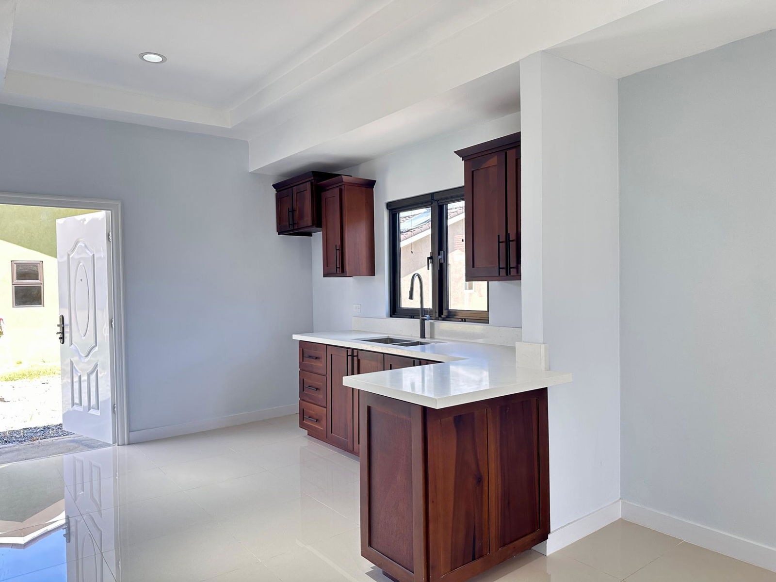 Modern-2-Bed-House-for-Rent-in-Oak-Estate-Phase-1-St.-Catherine-Jamaica Eighth image of 439 Oak Estate Phase 1 Munici in Spanish Town, St. Catherine, Jamaica - property is For Rent