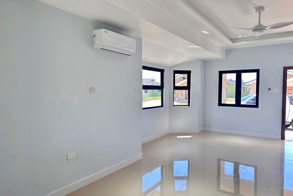 Modern-2-Bed-House-for-Rent-in-Oak-Estate-Phase-1-St.-Catherine-Jamaica Ninth image of 439 Oak Estate Phase 1 Munici in Spanish Town, St. Catherine, Jamaica - property is For Rent