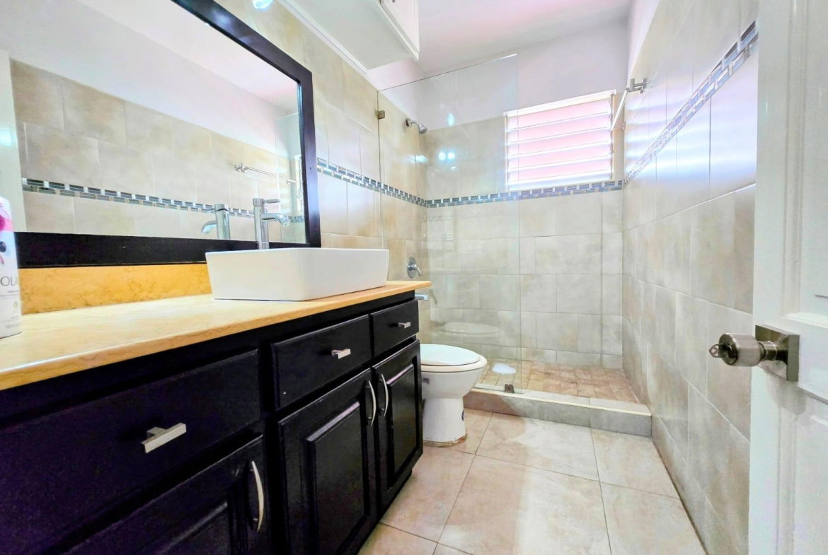 First image of 5n-12-16 Oxford Road in Kingston 10, St. Andrew, Jamaica - property is For Rent