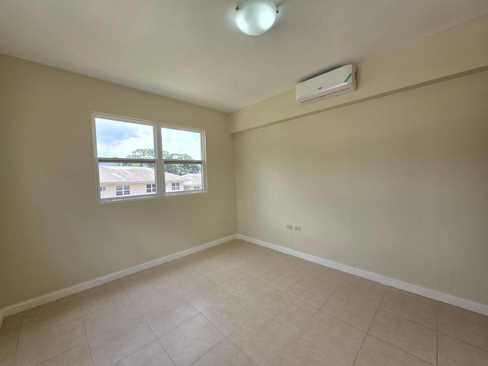 Thirteenth image of 41-5 Graham Heights in Kingston 8, St. Andrew, Jamaica - property is For Rent