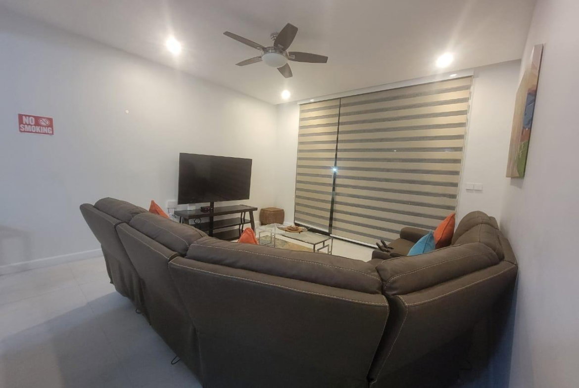 Second image of 5- Paradise Bay, St. James in Montego Bay, St. James, Jamaica - property is For Rent