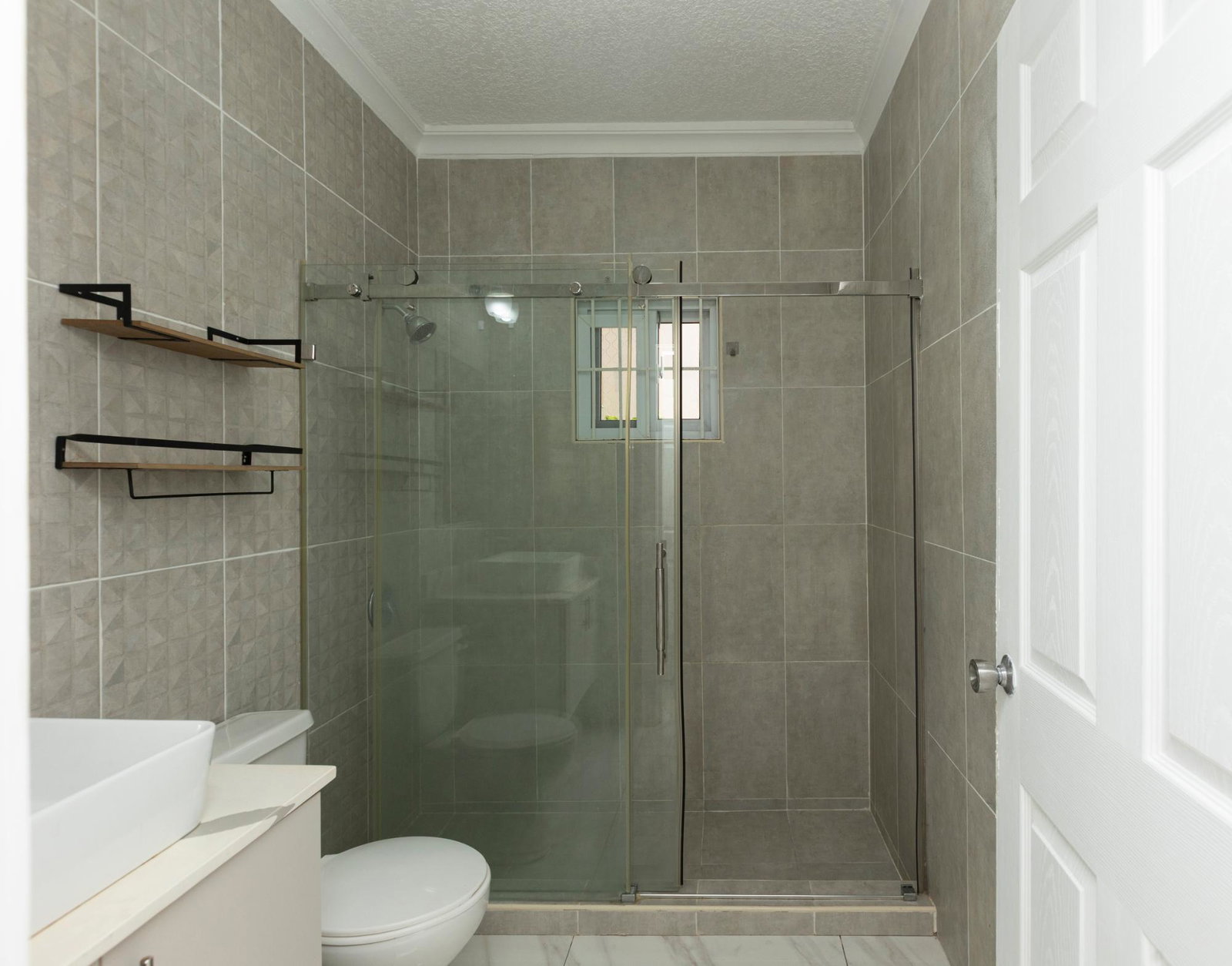 Seventh image of 220 Red Hills Road Forest Hil in Red Hills, St. Andrew, Jamaica - property is For Rent