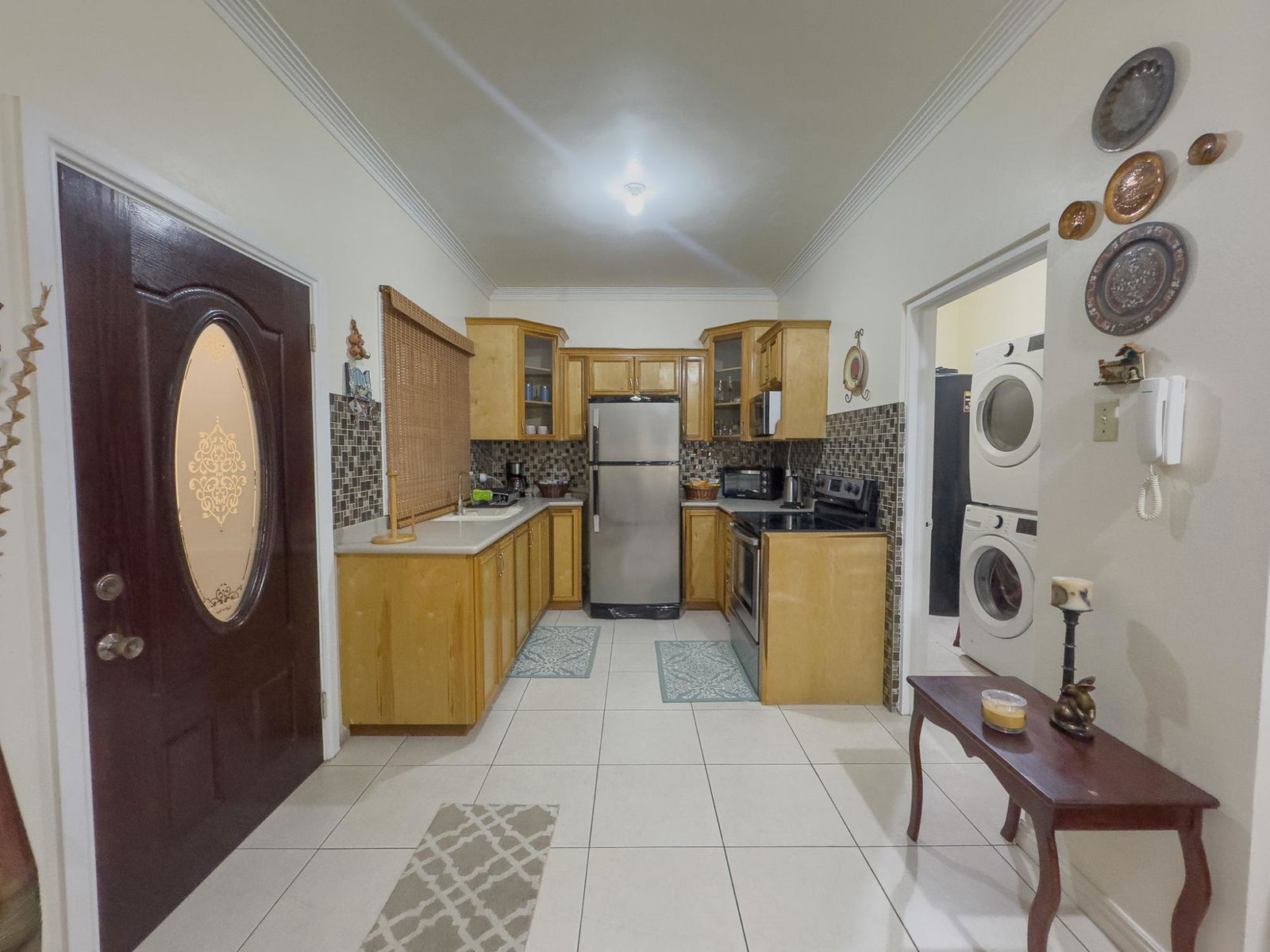 Second image of 11a East Ave in Kingston 8, St. Andrew, Jamaica - property is For Rent