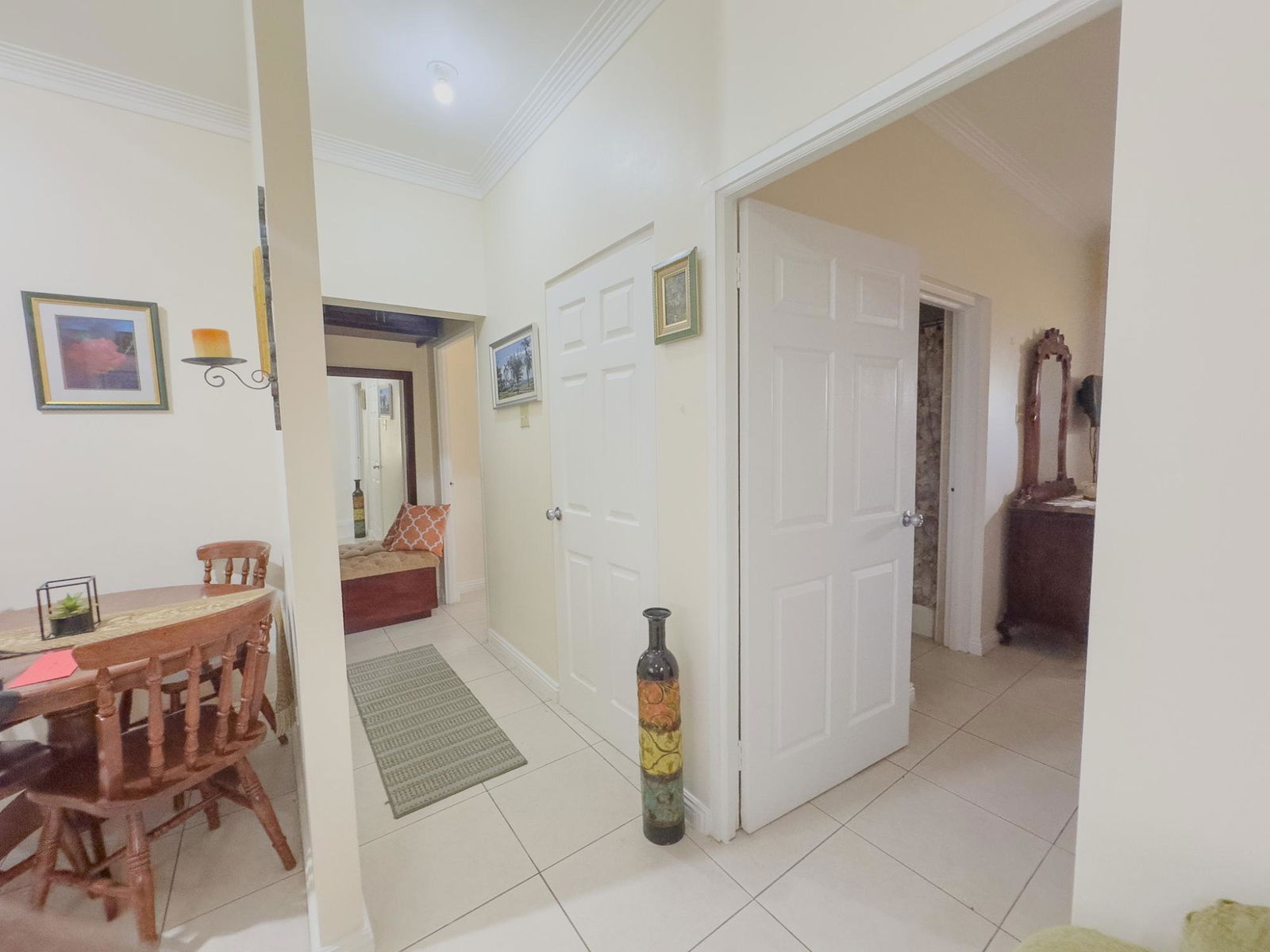 Eleventh image of 11a East Ave in Kingston 8, St. Andrew, Jamaica - property is For Rent