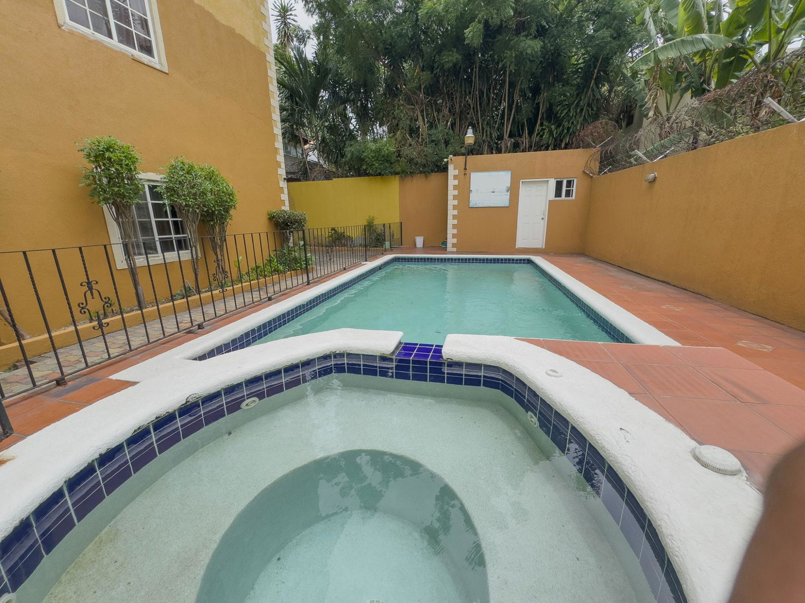 Seventeenth image of 11a East Ave in Kingston 8, St. Andrew, Jamaica - property is For Rent