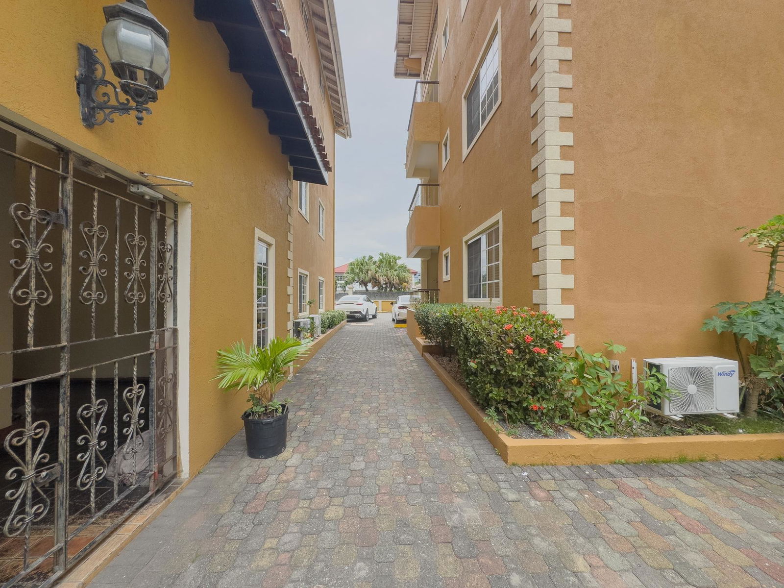 Eighteenth image of 11a East Ave in Kingston 8, St. Andrew, Jamaica - property is For Rent