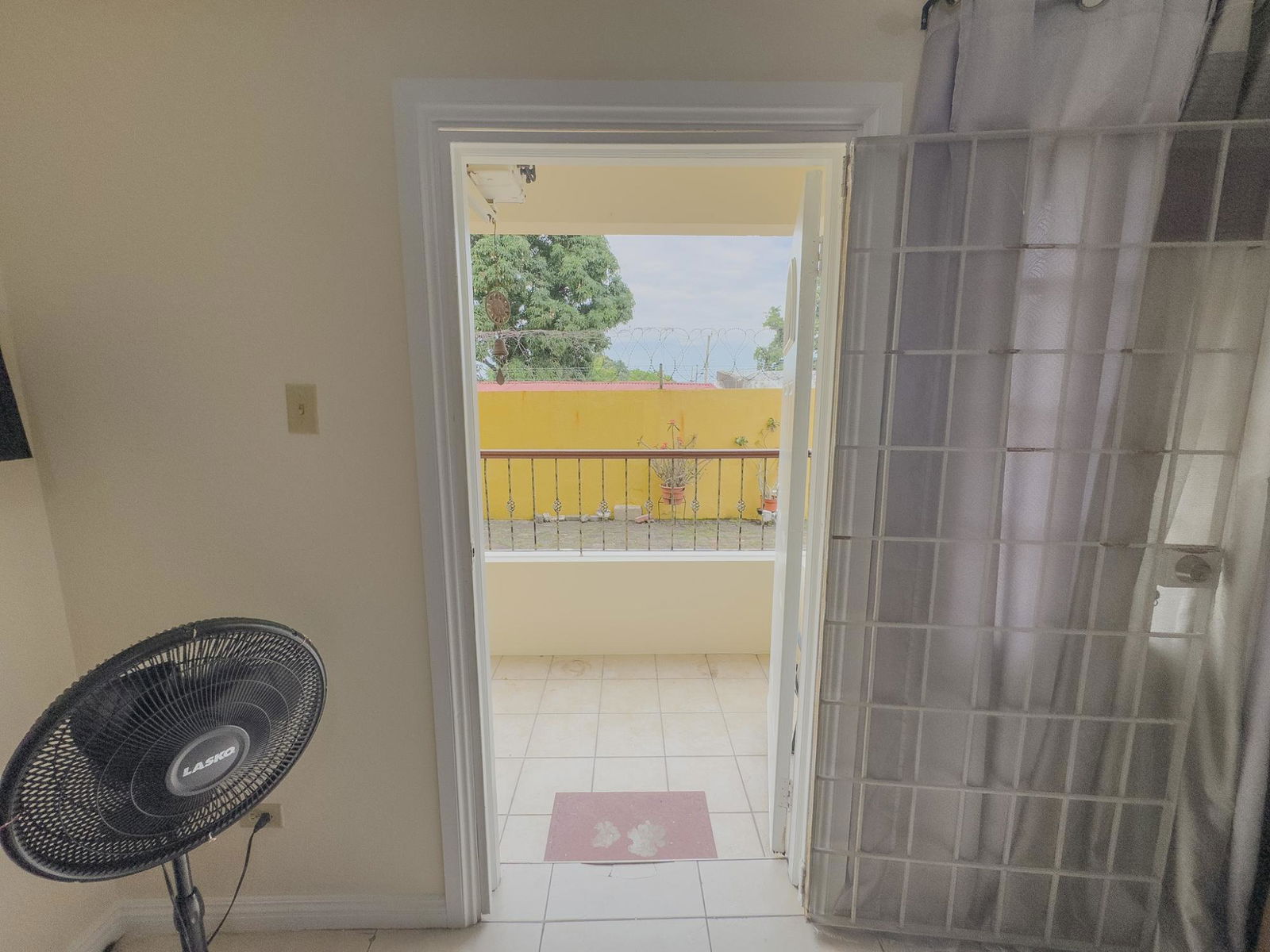 Seventh image of 11a East Ave in Kingston 8, St. Andrew, Jamaica - property is For Rent