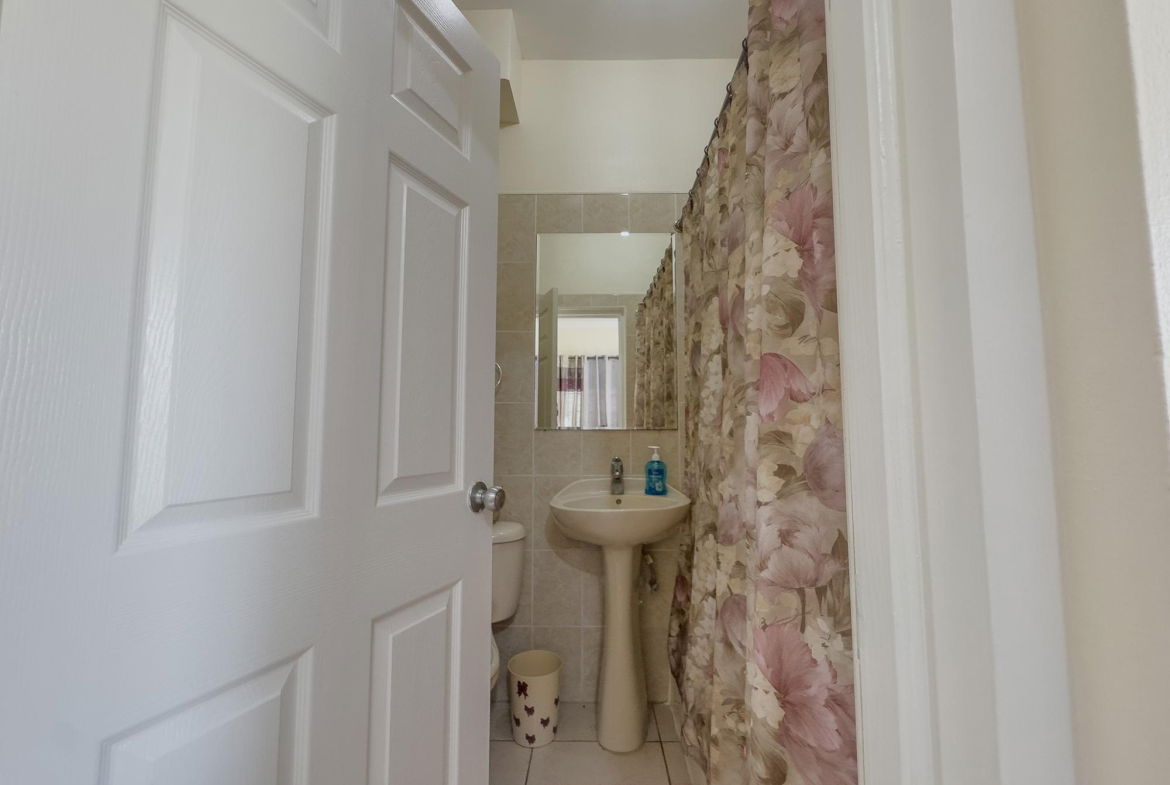 Tenth image of 11a East Ave in Kingston 8, St. Andrew, Jamaica - property is For Rent