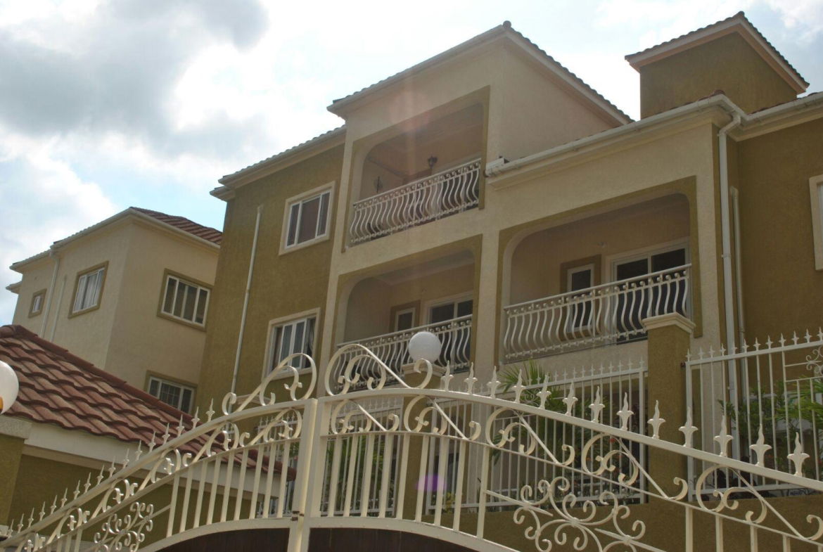 Sixteenth image of 11-7 Liguanea Ave in Kingston 6, St. Andrew, Jamaica - property is For Sale