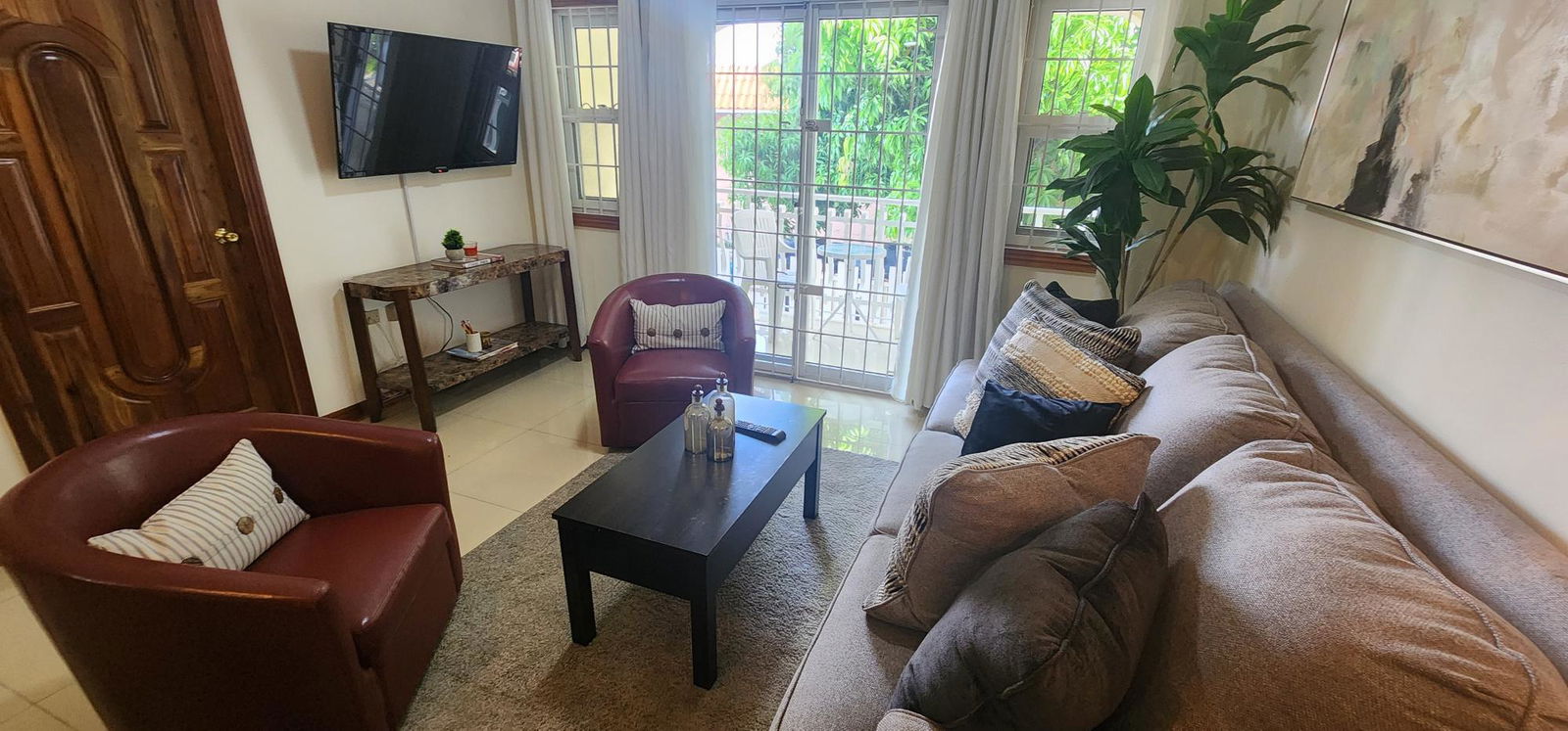 Modern-2-Bedroom-Apartment-for-Sale-in-Liguanea-St.-Andrew-Jamaica Fourth image of 11-7 Liguanea Ave in Kingston 6, St. Andrew, Jamaica - property is For Sale