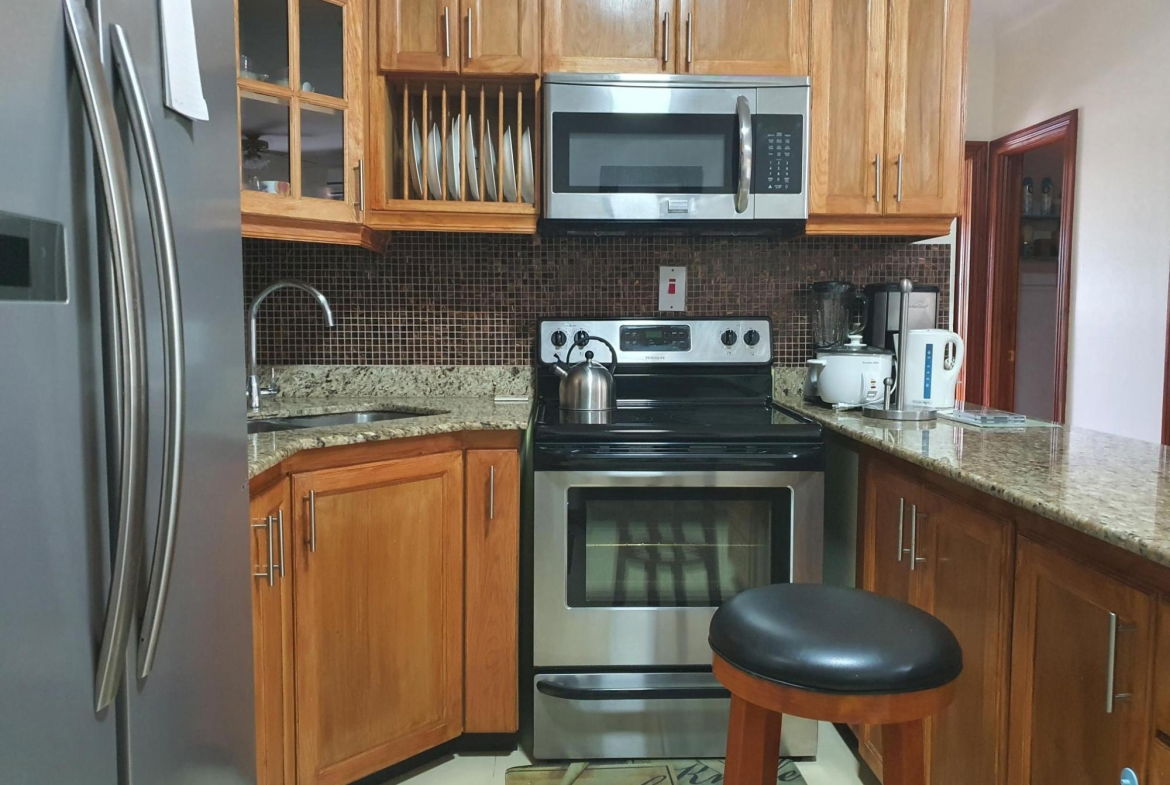 Sixth image of 11-7 Liguanea Ave in Kingston 6, St. Andrew, Jamaica - property is For Sale