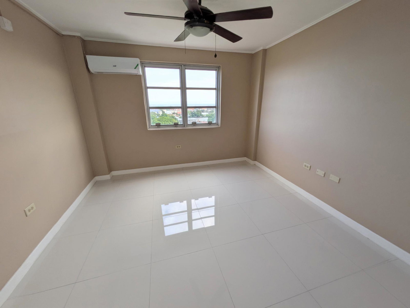 Sixth image of 37-2 Norwood Avenue in Kingston 5, St. Andrew, Jamaica - property is For Rent